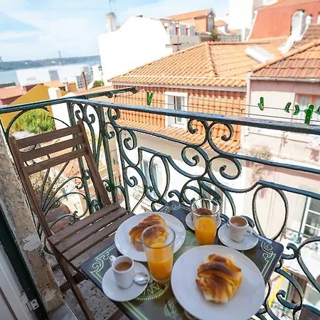 Chiado/bica Daire Lisboa